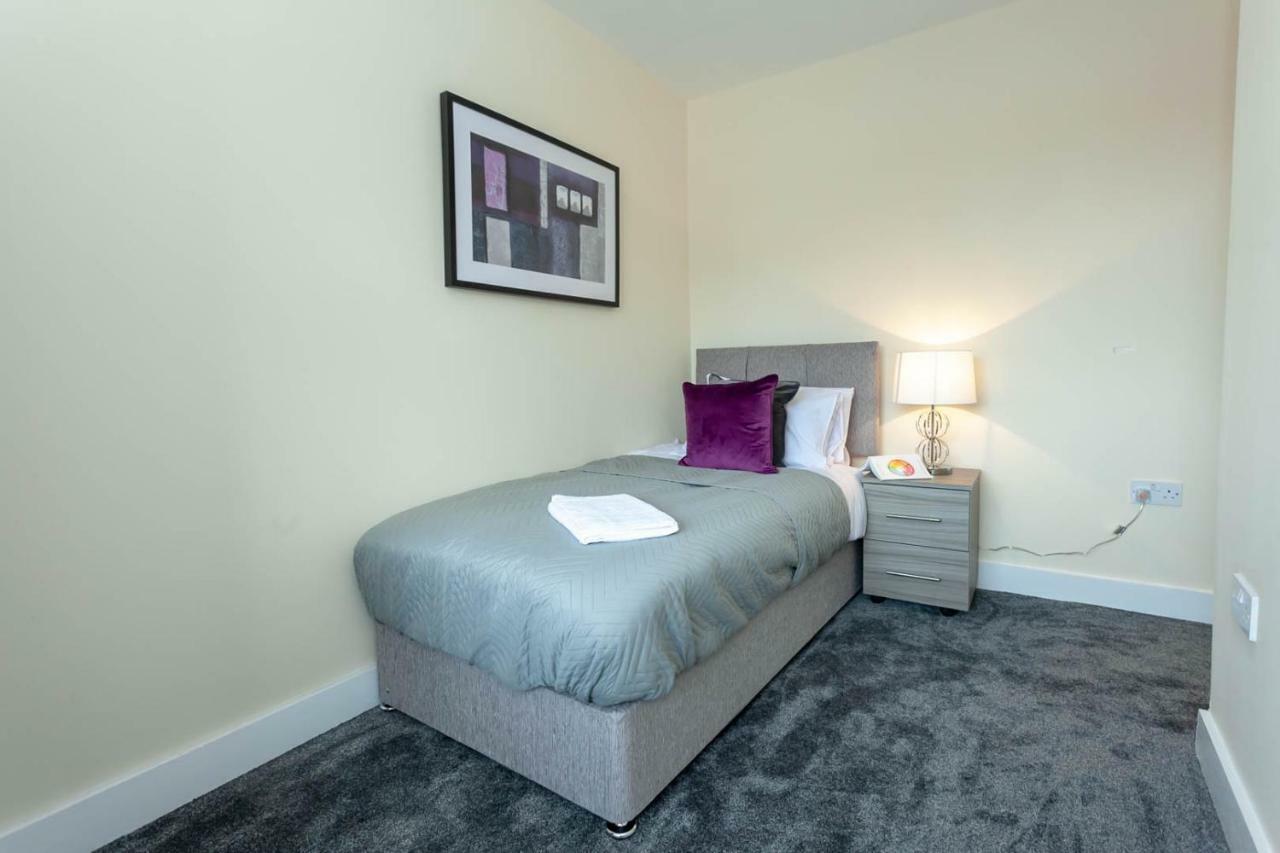 4 Bed Home, Driveway Parking Ideally Located In Latchford, Warrington - Executive St Marys House Esterno foto