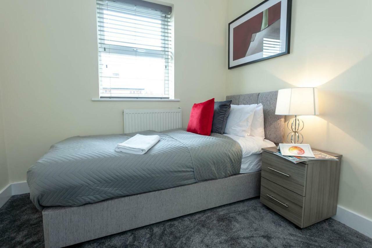 4 Bed Home, Driveway Parking Ideally Located In Latchford, Warrington - Executive St Marys House Esterno foto