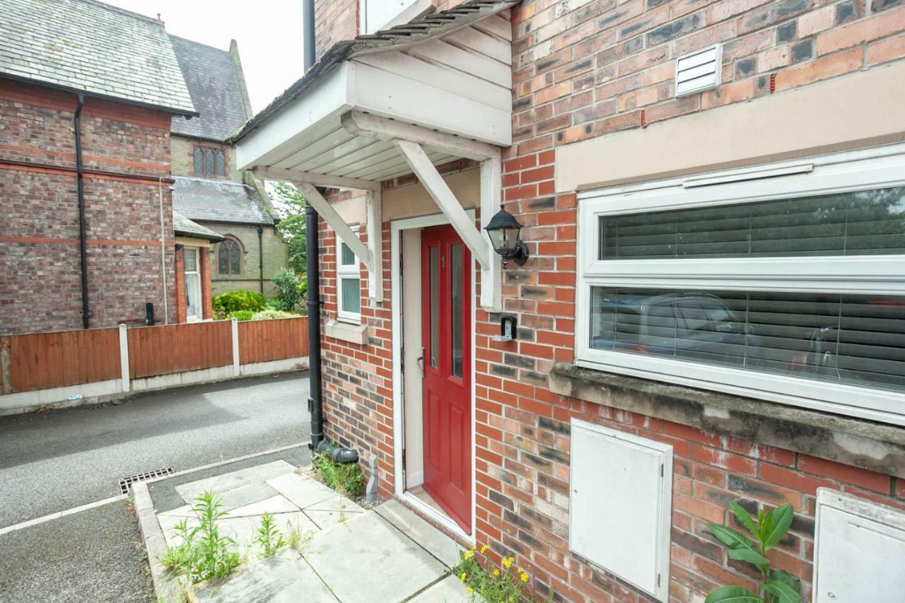 4 Bed Home, Driveway Parking Ideally Located In Latchford, Warrington - Executive St Marys House Esterno foto